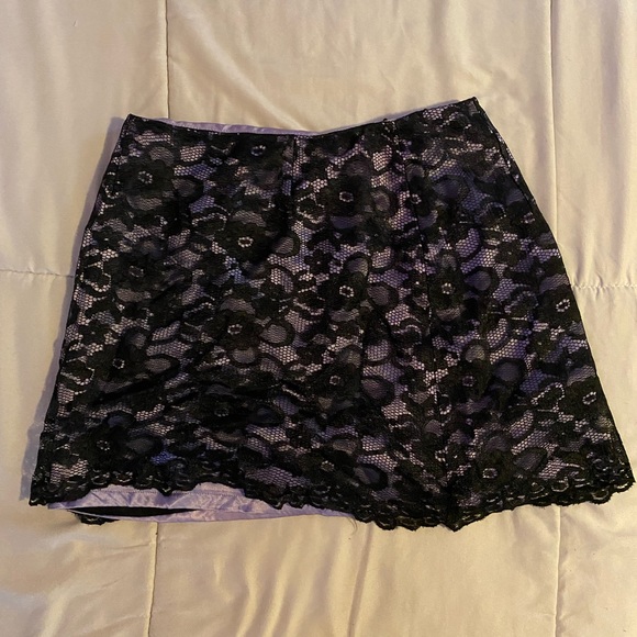 Bebe mini lace purple mini skirt - Picture 1 of 3